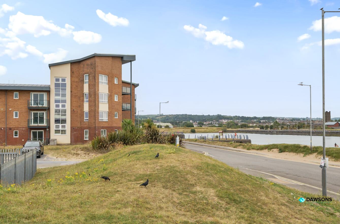Pentre Doc Y Gogledd, Llanelli, SA15 2LD